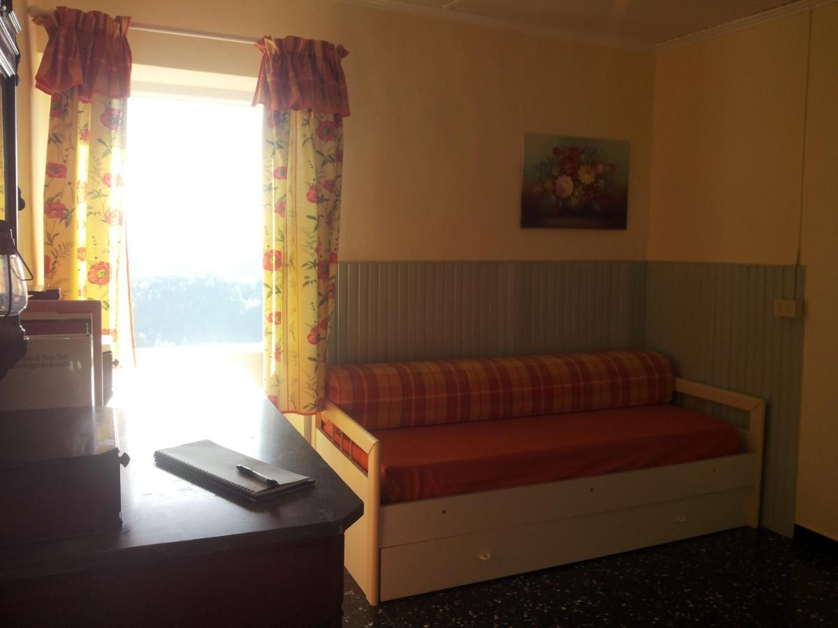 La Punta Dei Crociati Bed & Breakfast Parodi Ligure Dış mekan fotoğraf